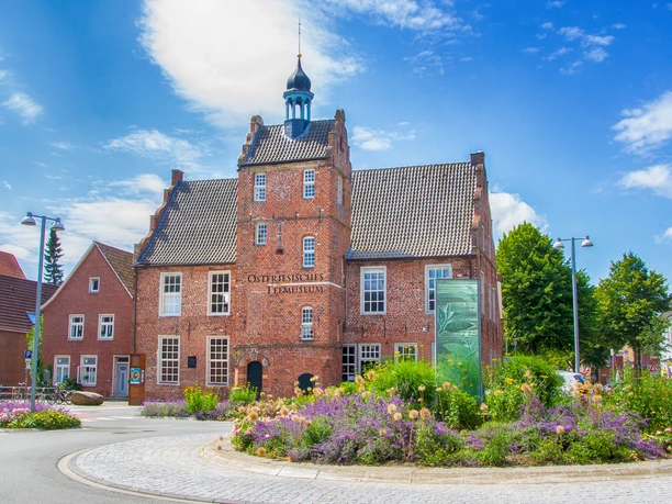 Teemuseum Norden Außenansicht.jpg