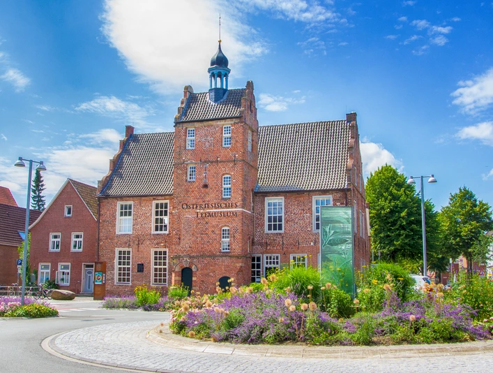 Teemuseum Norden Außenansicht.jpg