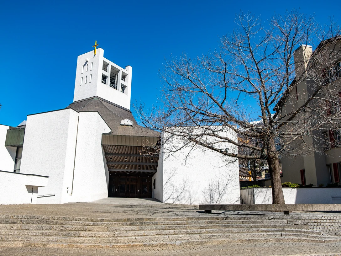 Herz Jesu Kirche Brig Aussenansicht Herz-Jesu Kirche BrigExterior view of the Herz-Jesu Church in BrigVue extérieure de l'église Herz-Jesu à Brigue