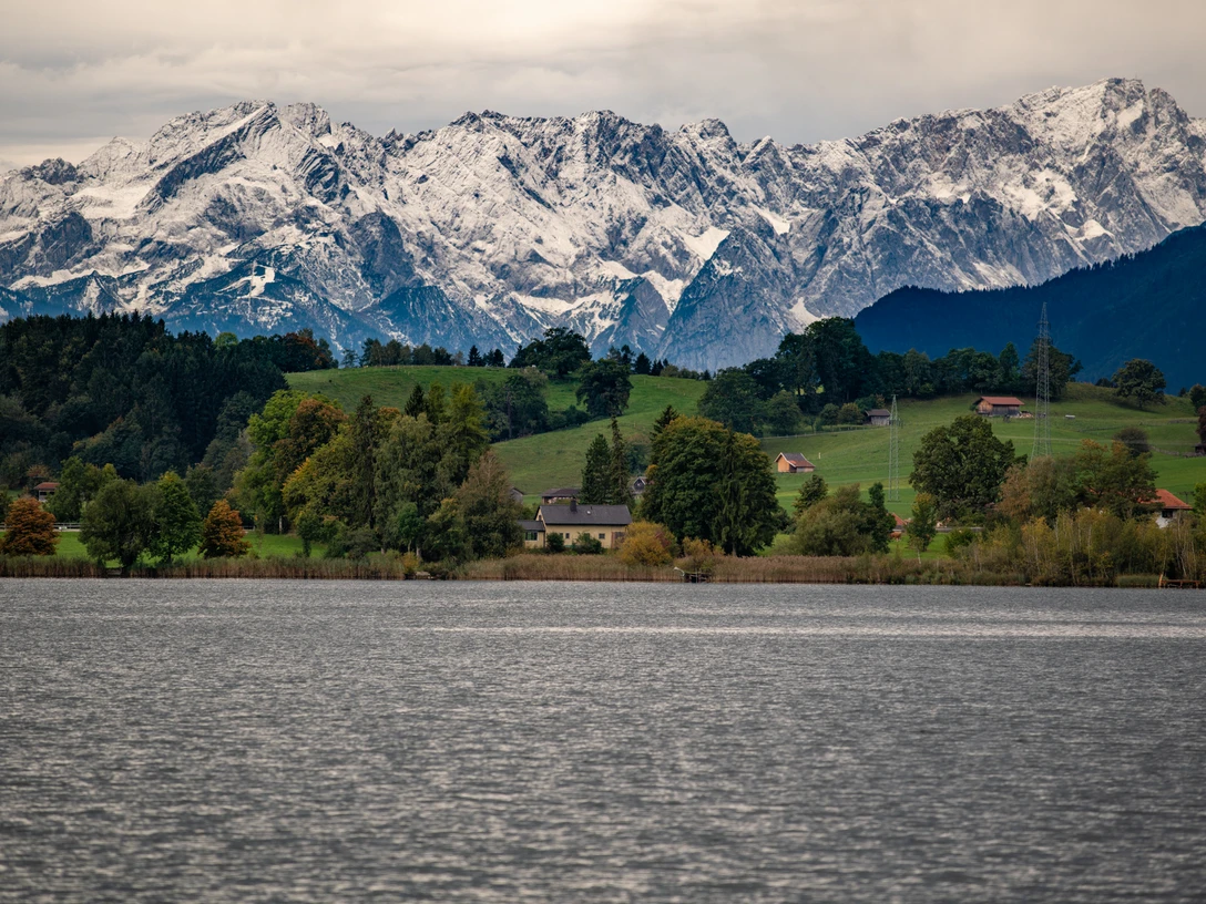 Riegsee mit Bergen@Thomas Rychly (1).jpg