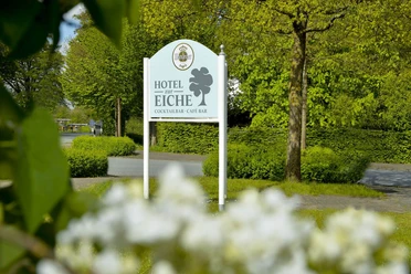 Hotel zur Eiche | Schild