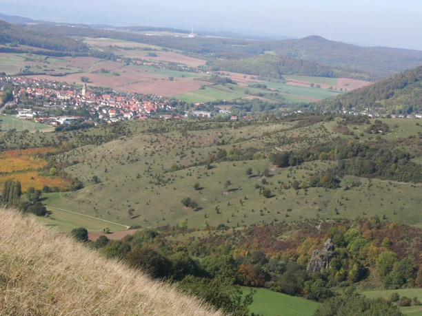 Blick auf Wichtelkirche bei Zierenberg