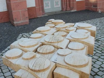 Treysa Skulptur Abendmahl