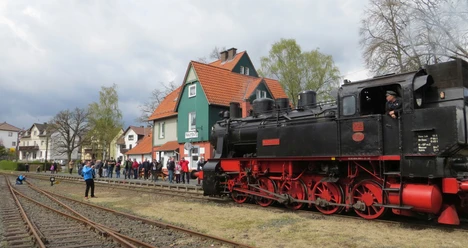 Hessencourrier Bahnhof Naumburg