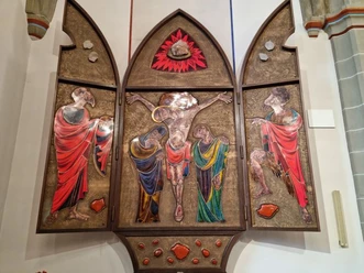 Moderner Altar in der Kath Kirche Naumburg Hessen