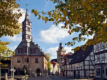 Rathaus, Kilianskirche und Stechbahn