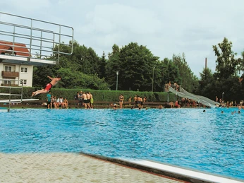 Badewelt Neukirchen Freibad