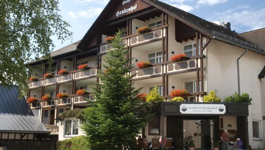 Hausansicht Bild 1 OLYMPUS DIGITAL CAMERA