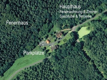 Umschlossen inmitten des Waldes