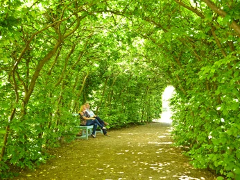 Paar im Park Kloster Haydau Morschen