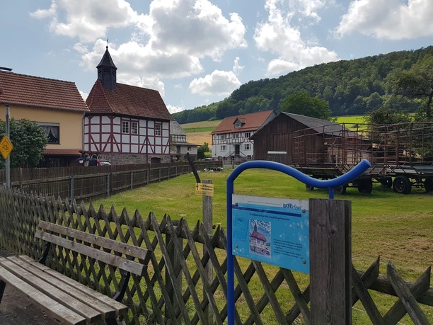 Fahrradkirche am R17 und Efze Vital Weg