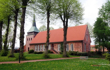 St._Kirche_Hechthausen_Osteland_BR_SG_Hemmoor.jpg