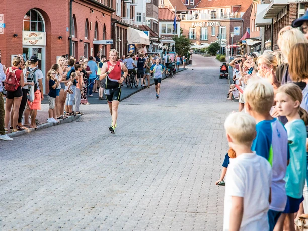 Laufen auf Juist.jpg Laufen auf Juist