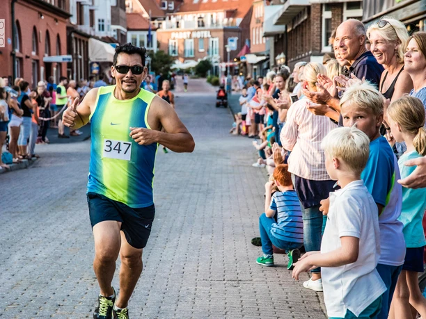 Laufen auf Juist.jpg Strandsport auf Juist