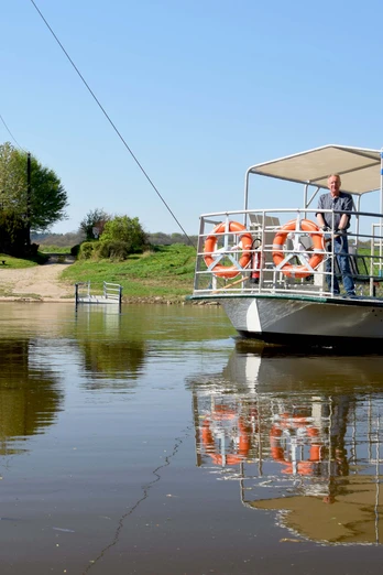 Weserfähre CC BA-SA - Gemeinde Kalletal.jpg