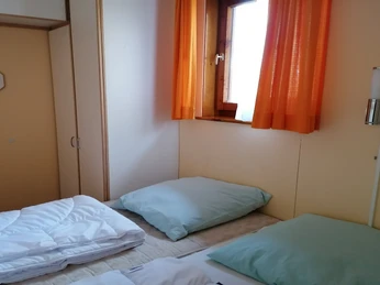 Ferienwohnung Halle Schlafzimmer Ferienwohnung Halle Schlafzimmer