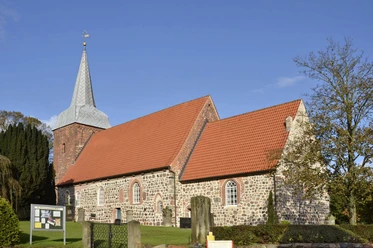 Midlum Kirche Ortsmitte (11).jpg