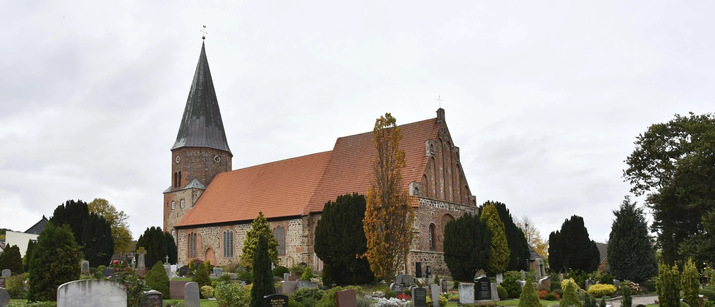 Kirche Dorum.jpg Kirche Dorum.jpg