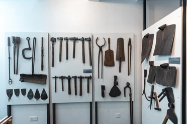 Goldabbaumuseum-5.jpg Tool collection of the Gold Mining Museum in Gondo