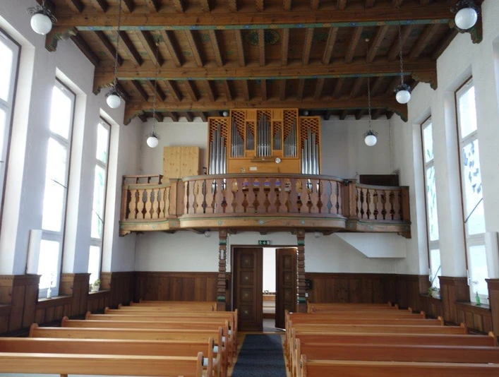 Evangelische Kirche Innenansicht_1.jpg Innenansicht der evangelischen KircheInterior view of the Protestant churchVue intérieure de l'église protestante