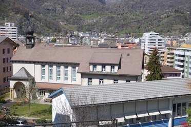 Evangelische Kirche Aussenansicht.jpg Exterior view of the Protestant church