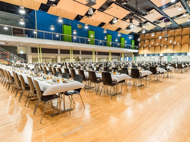 Simplonhalle Innen-2.jpg