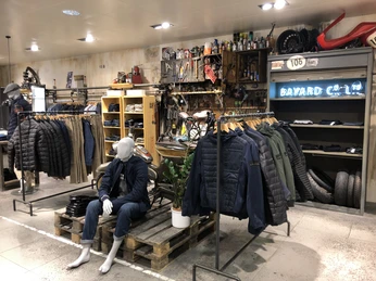 Bayard Innenansicht-3.jpg