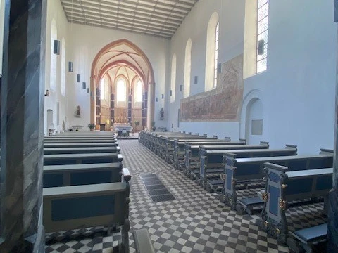 Santa Katharina von innen Katrin Schwarz. hoch jpg.jpg