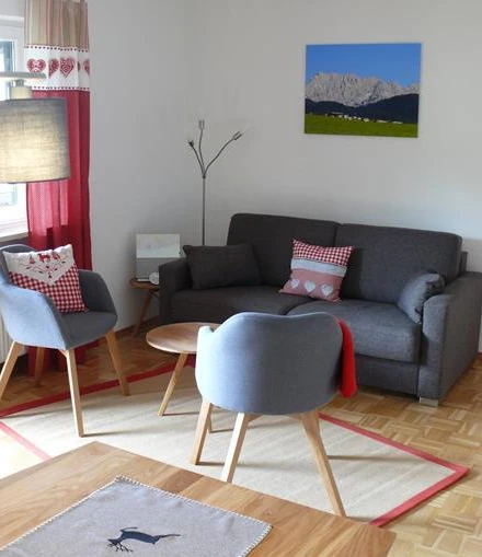 Wohnzimmer_mit_Auziehcouch