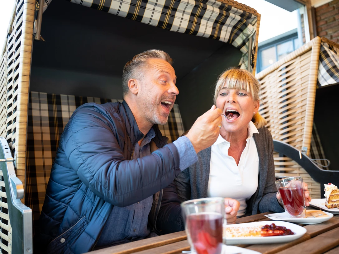 Cafétrinken Strandkorb S.6 -1.jpg