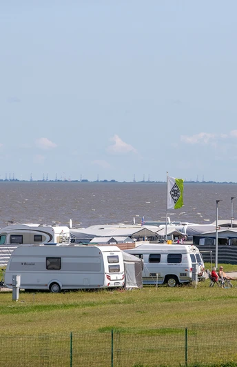StrandcampingplatzDangastStrand, © Martin Stoeverwww.stoeverfotografie.deZeitlich unbefristete Nutzungsrechte für die Kurverwaltung Dangast. StrandcampingplatzDangastStrand, © Martin Stoeverwww.stoeverfotografie.deZeitlich unbefristete Nutzungsrechte für die Kurverwaltung Dangast.