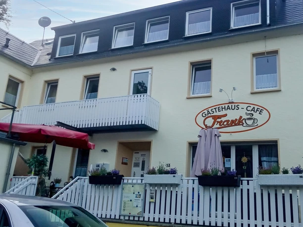 Ansicht Gästehaus - Cafe`Frank Ansicht Gästehaus - Cafe`Frank