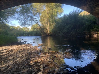 Brücke an der Landesgrenze