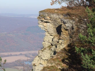 P6_Heldrastein Fels Herbst 2 (c) Marco Lenarduzzi