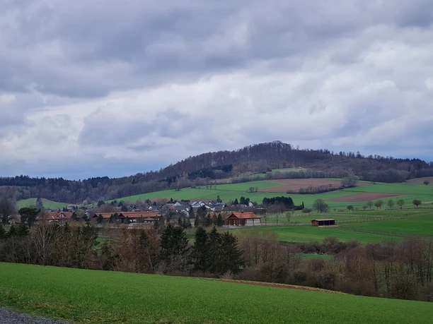 Blick nach Hausen und zum Gestüt Höny Hof