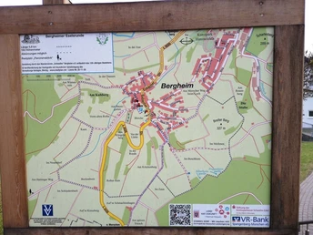 Schild am Start/Ziel Dorfgemeinschaftshaus