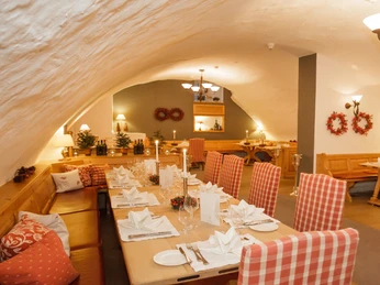 Schlosshotel Münchhausen Schlosskeller Schlosshotel Münchhausen Schlosskeller