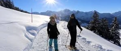 Ein wunderbare Aussicht vom Biel auf die Bergketten im Süden