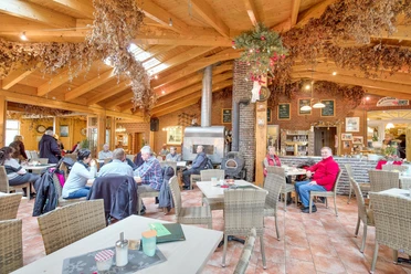 Gastro_Bauernhof-Cafe-Schild-Innen.jpg