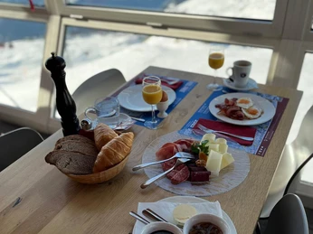 Bergfrühstück Winter.jpg