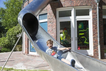 POI_Kinderspielhaus-Seepferdchen-rutsche.jpg