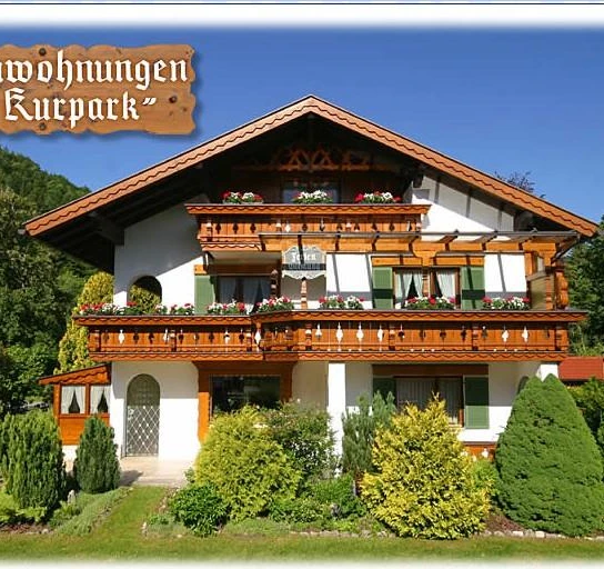 Hausansicht von Osten, Sommer