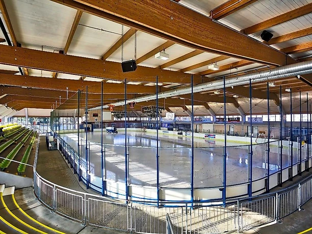 Donaubad Eislaufbahn©Donaubad (2).jpg Donaubad Eislaufbahn©Donaubad (2).jpg