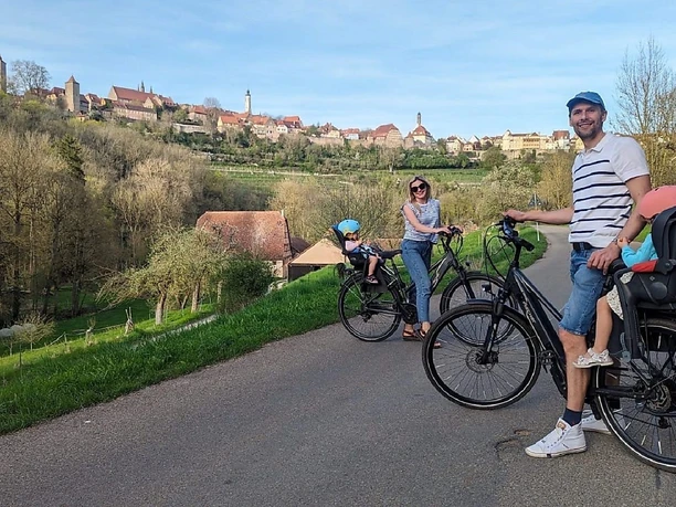Rent a bike Rothenburg mit den Fahrrädern unterwegs