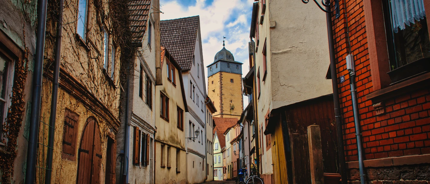 Lohr_Frühling_Muschelgasse_1.jpeg