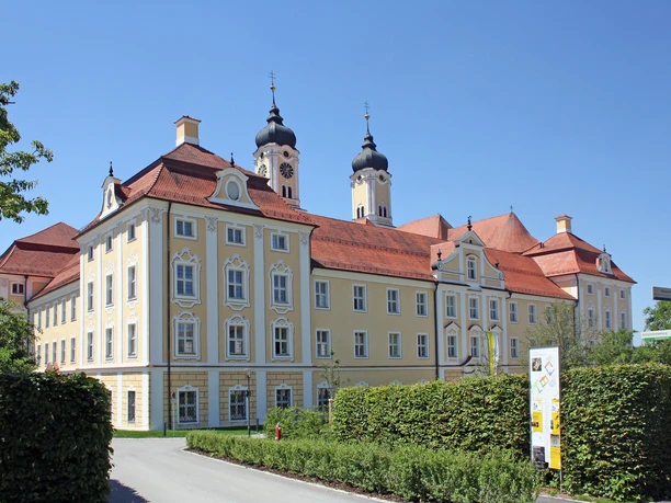 Klosteranlage Roggenburg©Landkreis Neu-Ulm.jpg