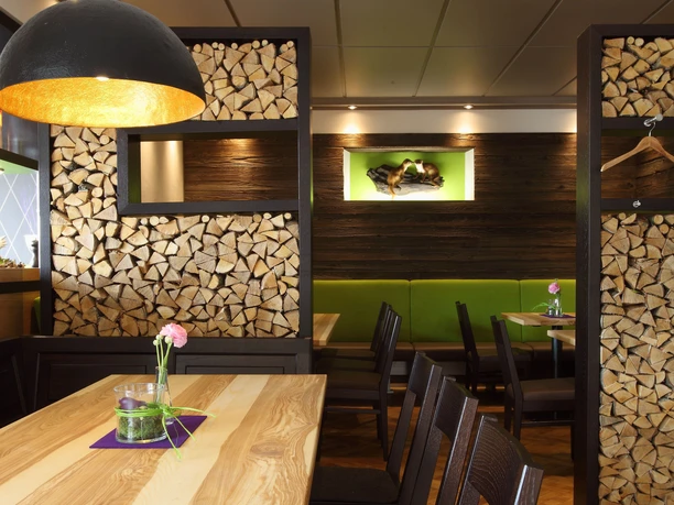 1751794521650-Wirtshaus & Stübla quer