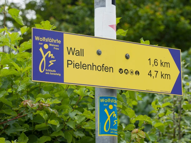 Beschilderung Wolfsfährte