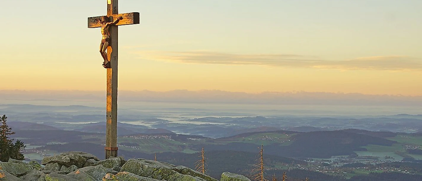 Lusengipfel mit Alpenblick