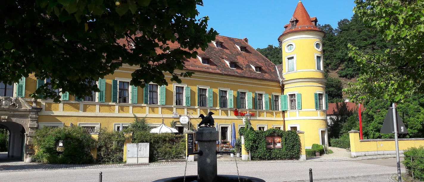 Schloss Wiesent mit Hudetzturm